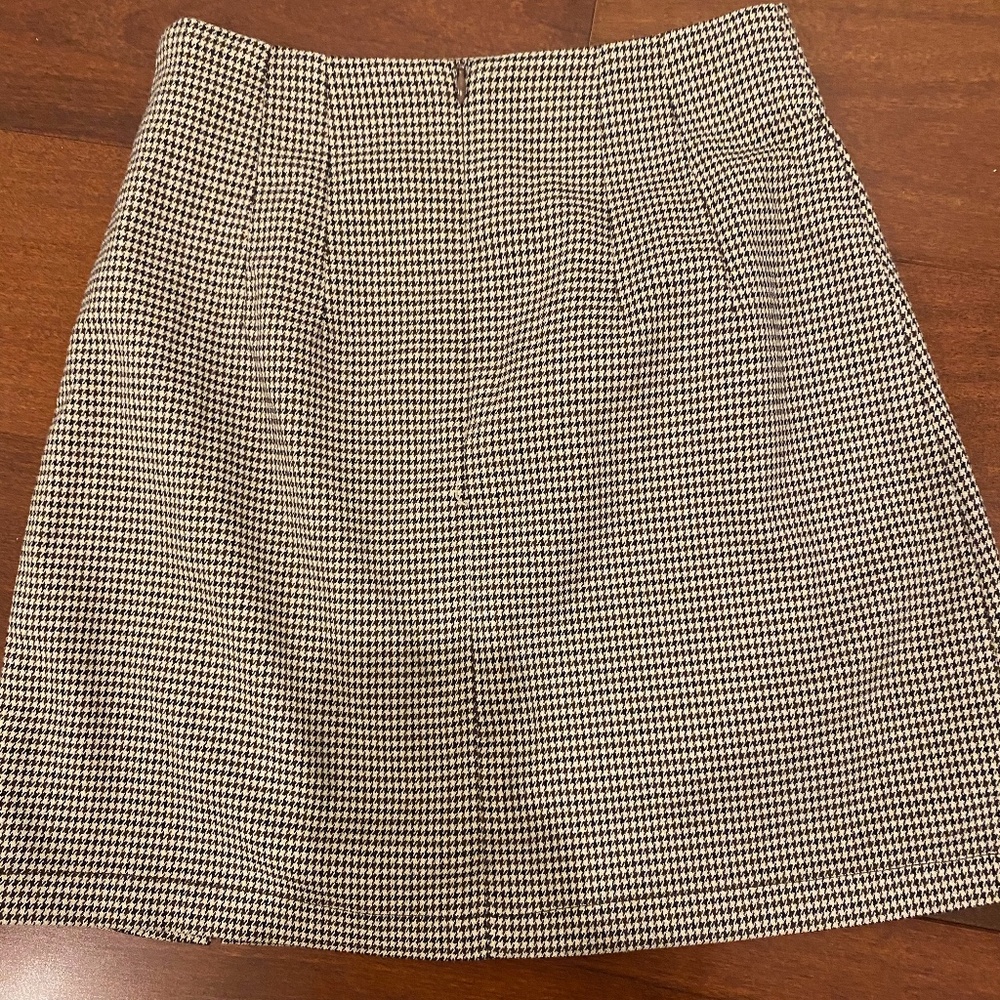 Brandy Melville John Galt Plaid Cara Skirt - Picture 3 of 4